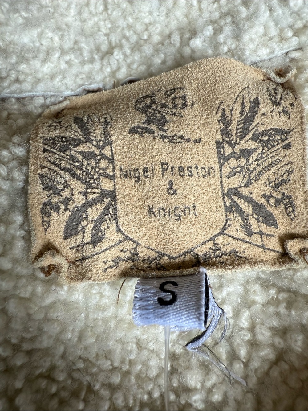 Sweater Subcategory Identification - Picture 4 of 4